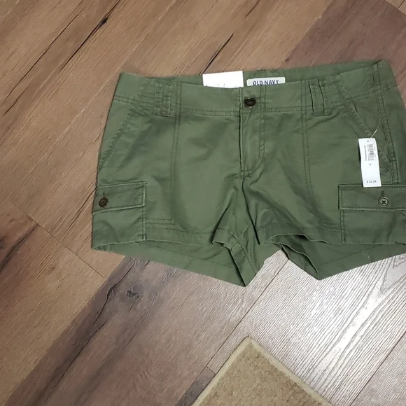 👖OLD NAVY SHORTS 👖 - Picture 2 of 9